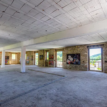 Vakantiehuis Ptu Residenza Artistica *