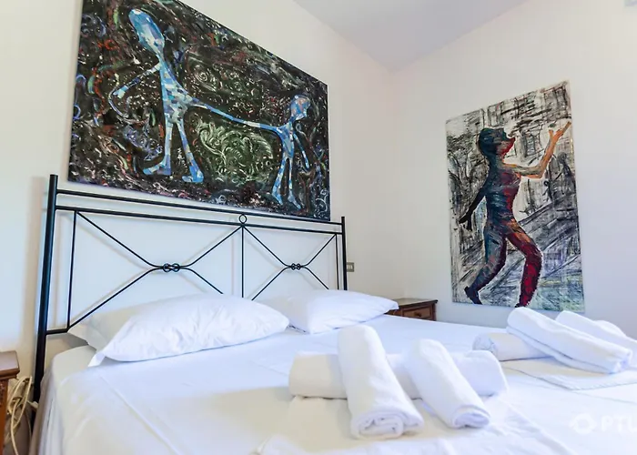 Ptu Residenza Artistica Casa de Férias *